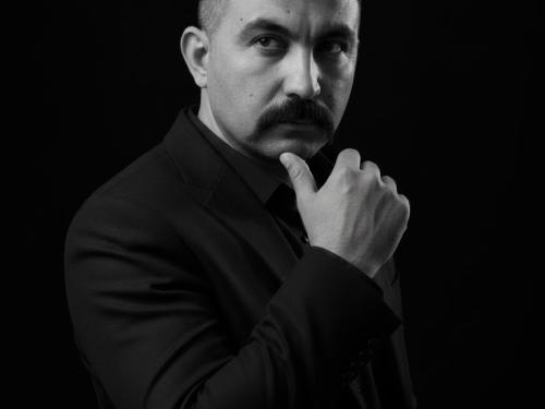 NİYAZİ ÖZTEKİN
